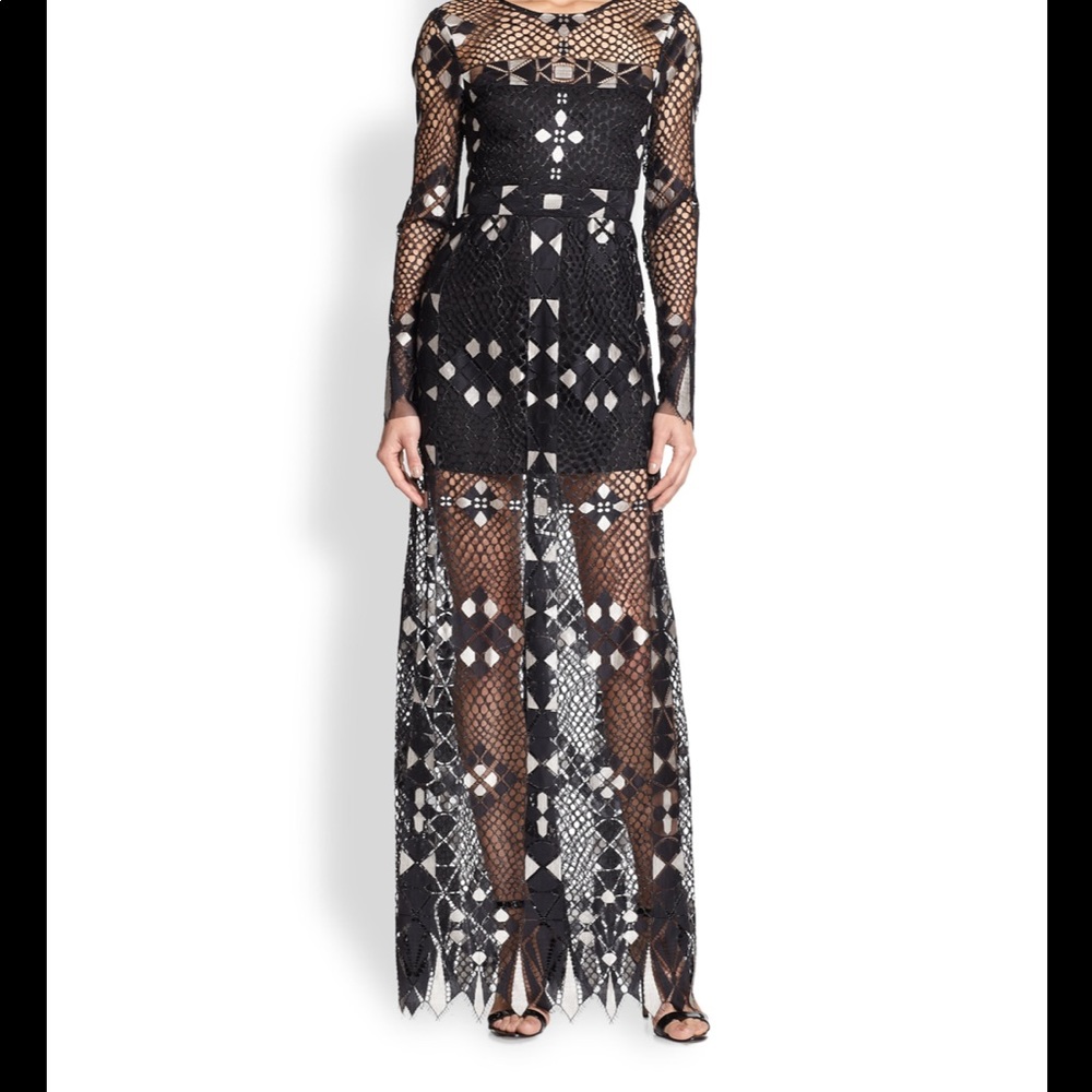 BLACK BCBCMAXAZRIA TALIA LONG SLEEVE GEOMETRIC LACE DRESS